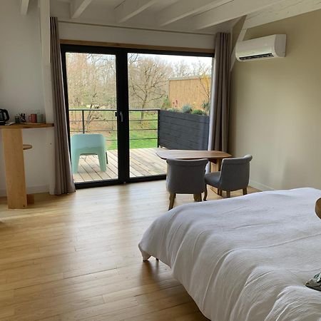Aux Logis De Fonfroide Chez Mylene & David Bed & Breakfast Marcoles Bagian luar foto