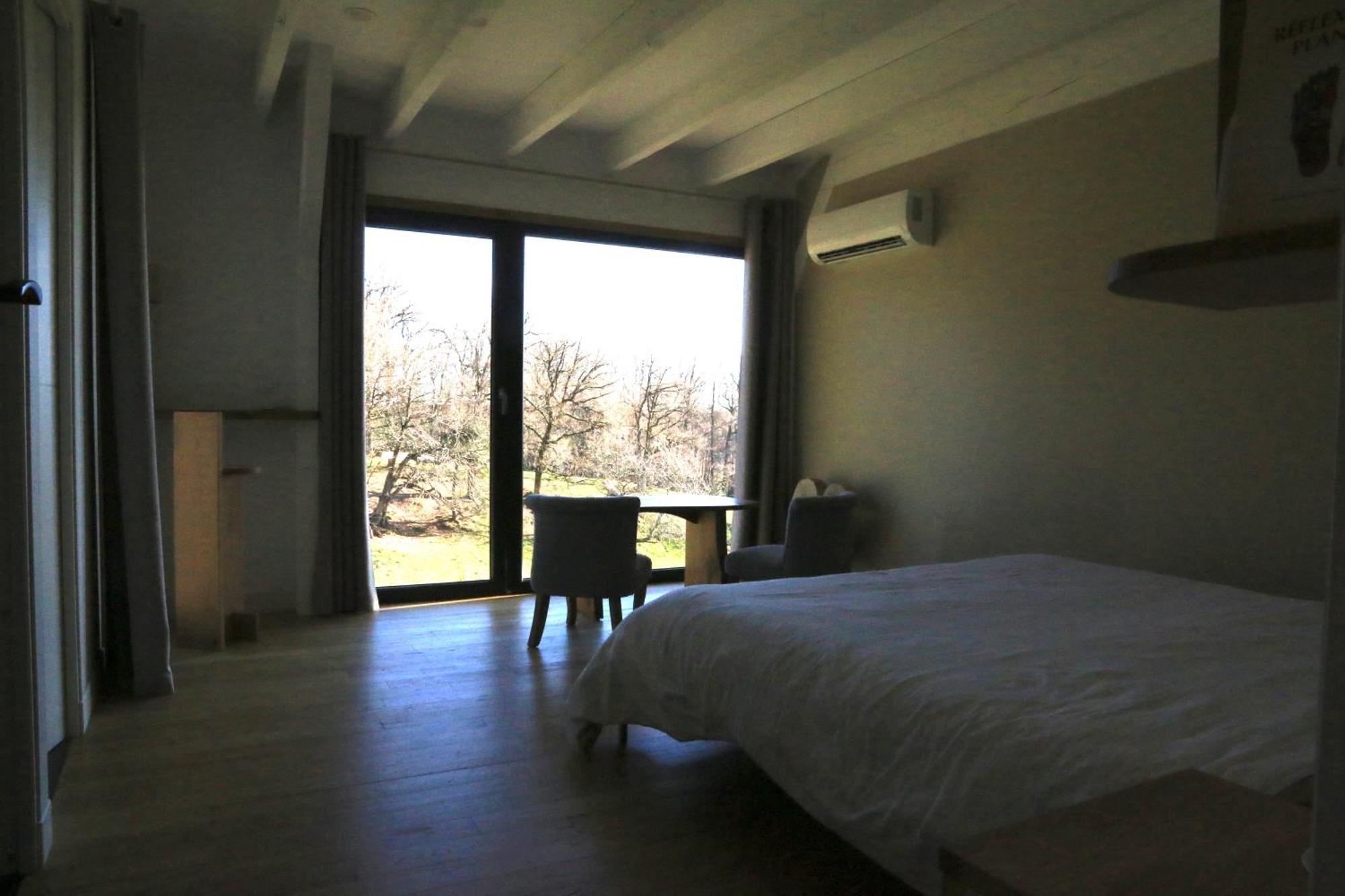 Aux Logis De Fonfroide Chez Mylene & David Bed & Breakfast Marcoles Bagian luar foto